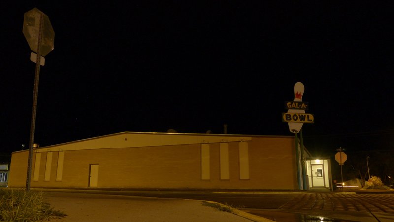 Gal-A-Bowl photo 6