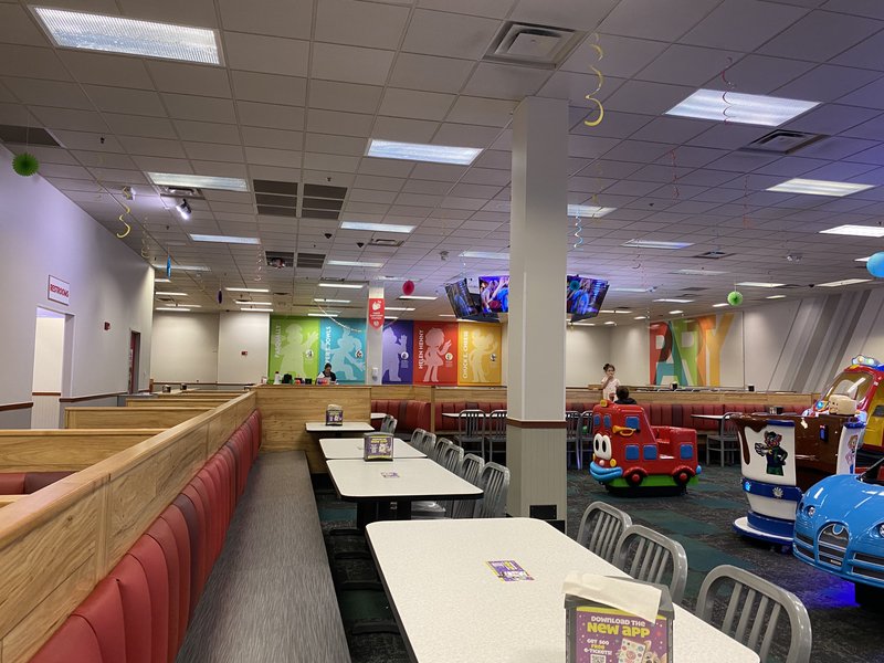 Chuck E. Cheese photo 3