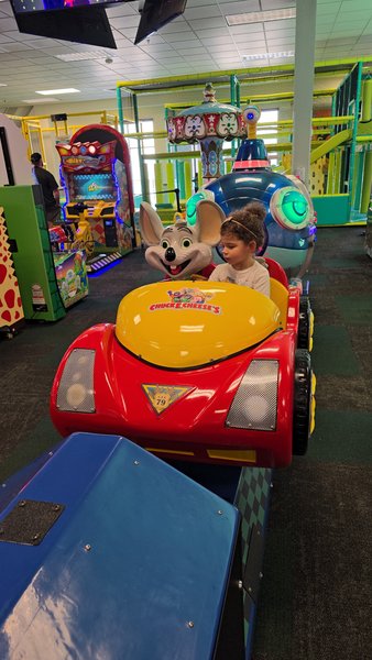 Chuck E. Cheese photo 5