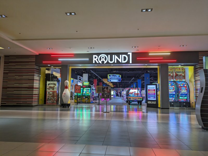 Round1 Bowling & Arcade Promenade Temecula photo 3