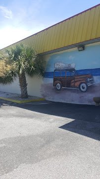 Cardinal Lanes Beach Bowl