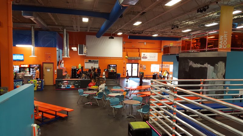 Sky Zone Highland Heights photo 5