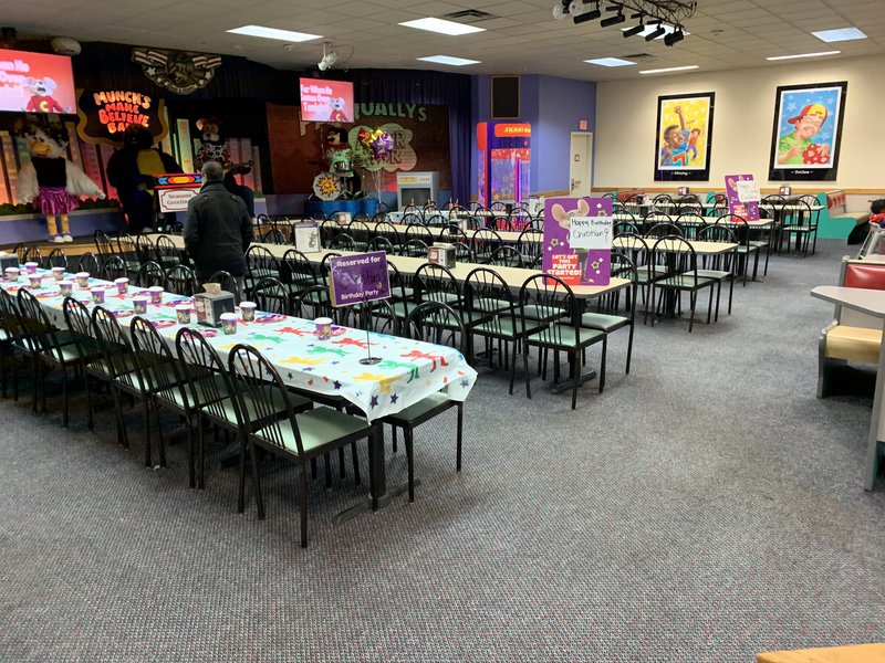 Chuck E. Cheese photo 3