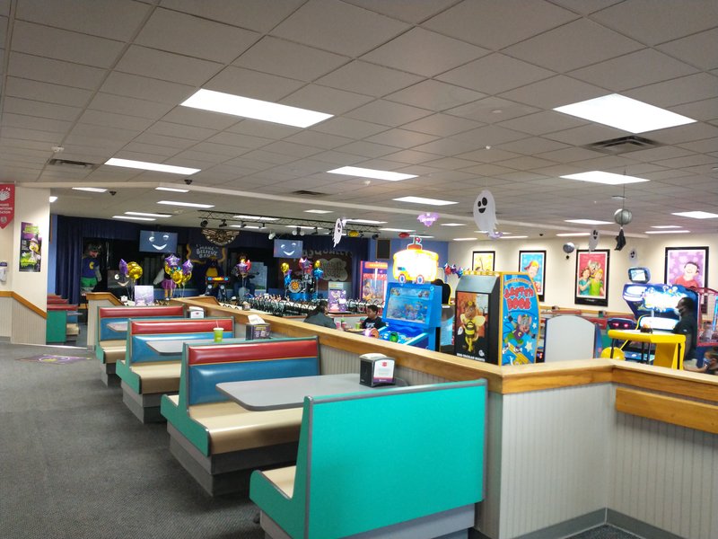 Chuck E. Cheese photo 4