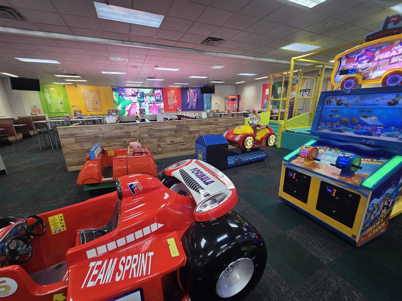 Chuck E. Cheese photo 5