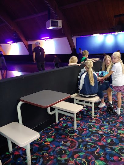 Rollarena Skating Center photo 6
