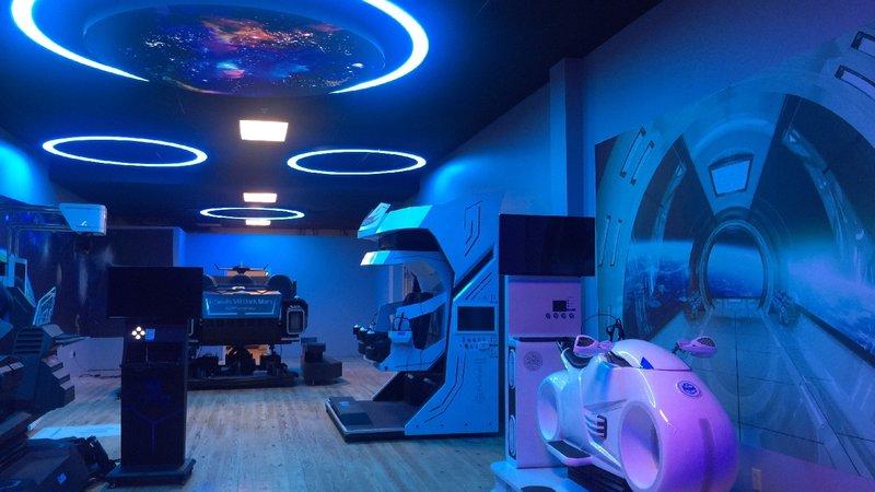 Outer Limits VR Game Room photo 1