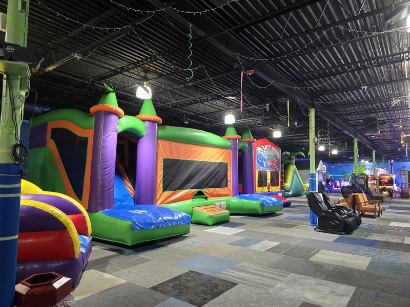 Froggy's Family Entertainment Center photo 1