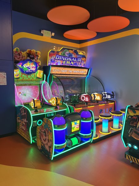 J7 Adventureland photo 4