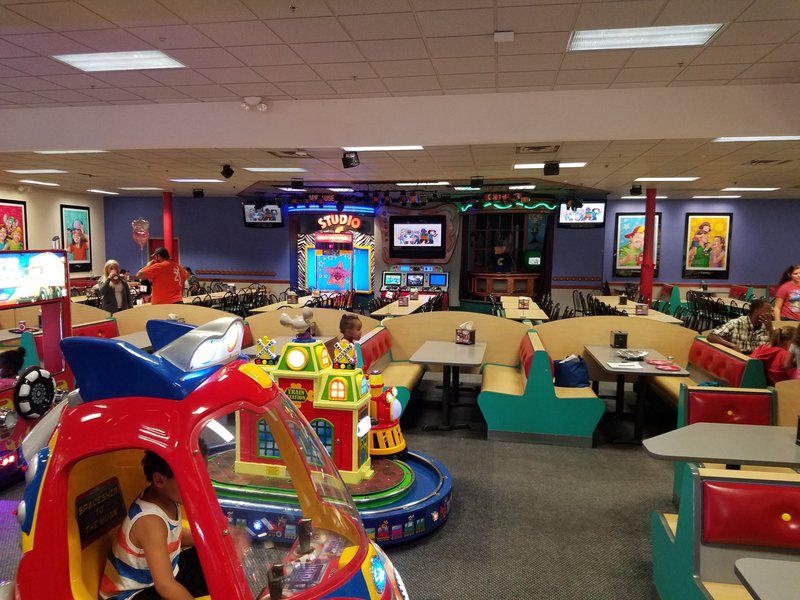 Chuck E. Cheese photo 3