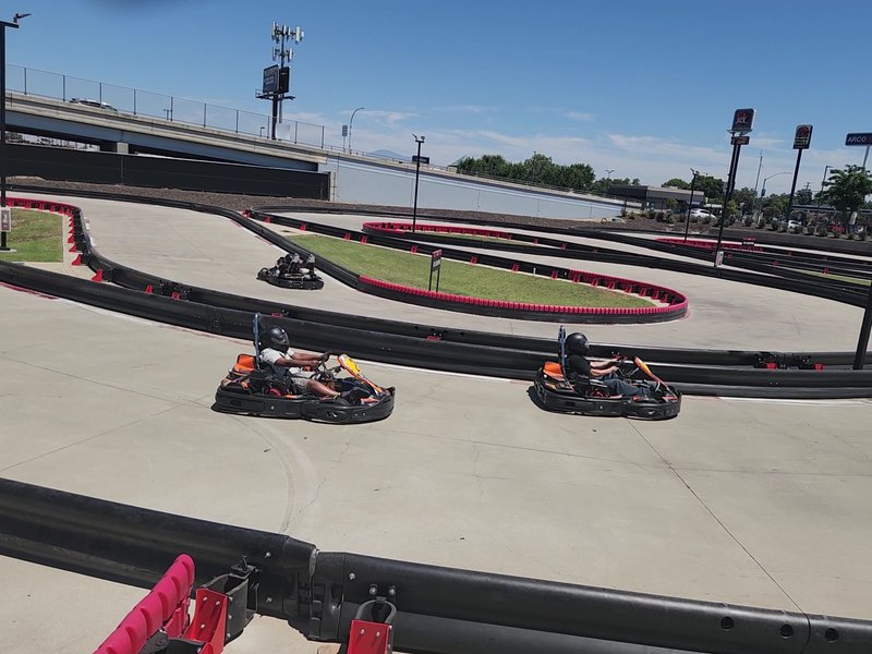 MB2 Entertainment Bakersfield photo 2