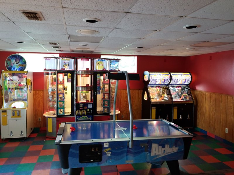 Bee Family Fun Center photo 3