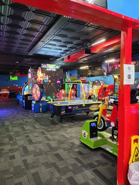 Rack N Roll Family Fun Center photo 3