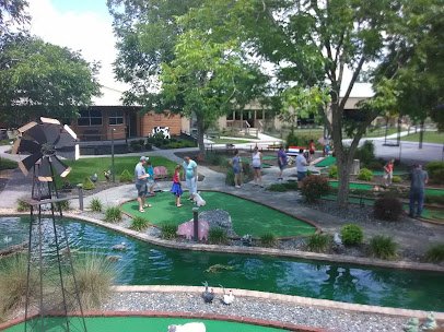 TnT Mini Golf & More photo 3