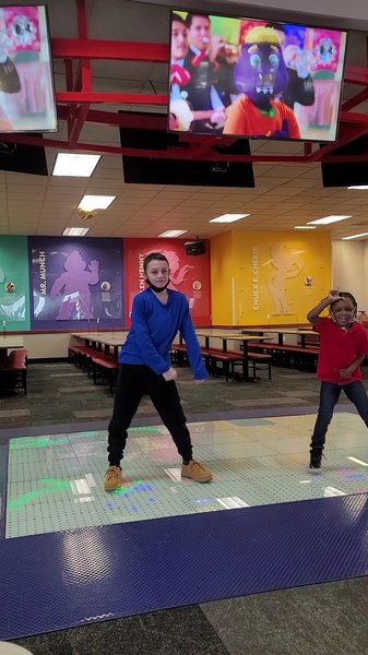 Chuck E. Cheese photo 2