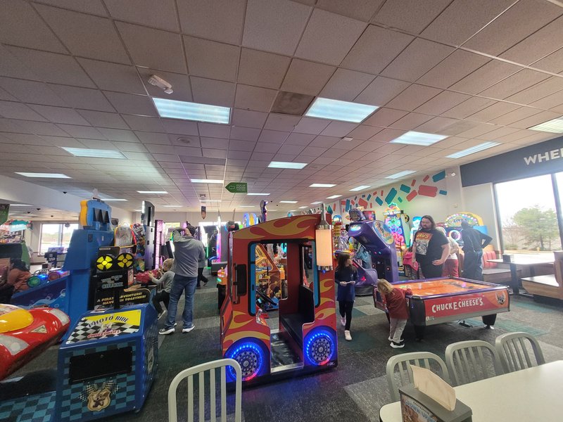 Chuck E. Cheese photo 3