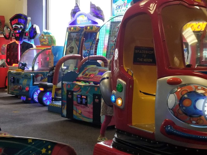 Chuck E. Cheese photo 4