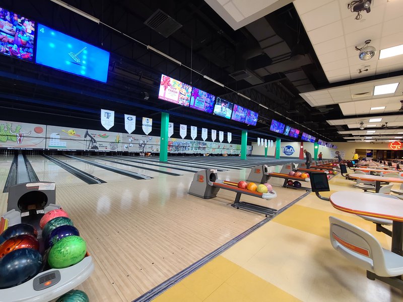 Lucky Strike Georgetown photo 3