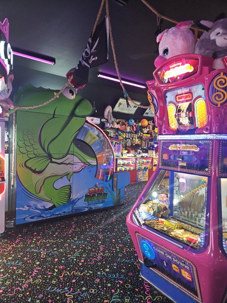 Captain's Quarters Arcade and Go Karts photo 4