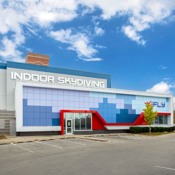 iFLY Indoor Skydiving - Chicago Lincoln Park photo 3