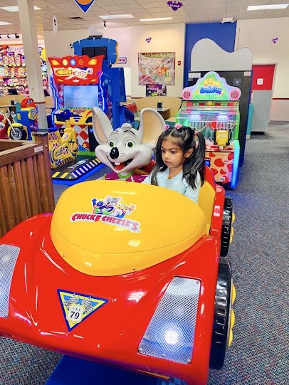 Chuck E. Cheese photo 4