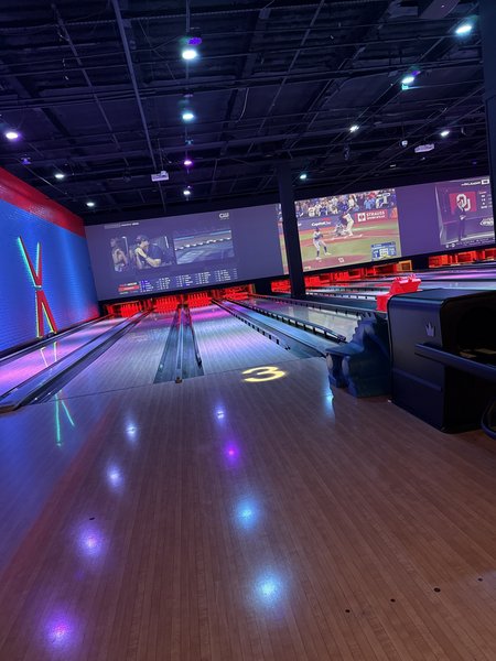 Apex Entertainment Albany photo 3