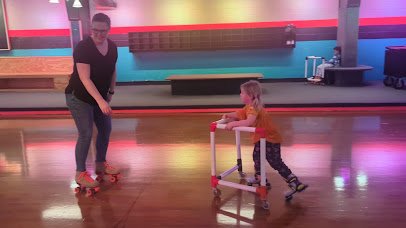 SKATES Rollertainment photo 2