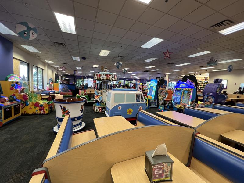 Chuck E. Cheese photo 3