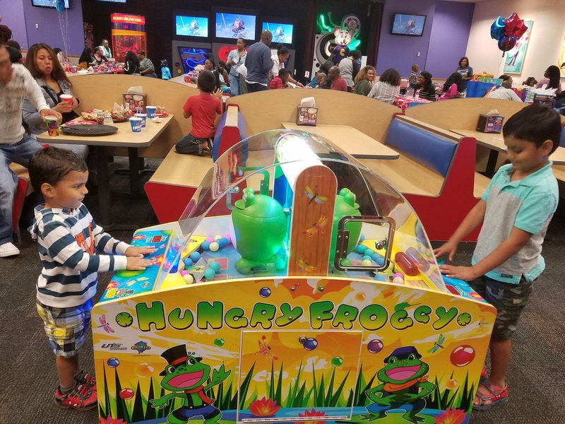 Chuck E. Cheese photo 4