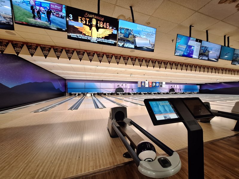 Sleeping Giant Lanes photo 2