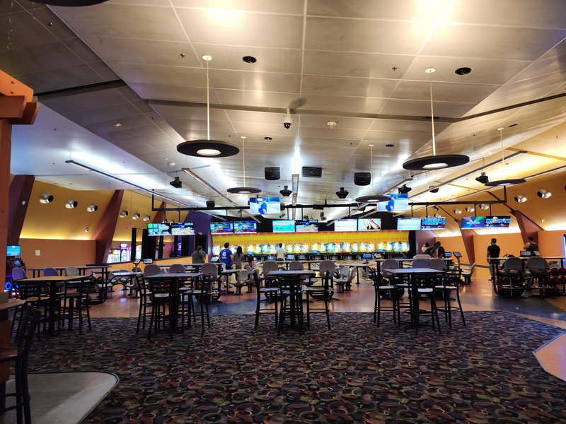 Canyon Lanes at Morongo photo 4