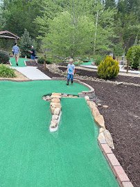 Cohutta Cove Mini Golf & Gem Mining photo 3