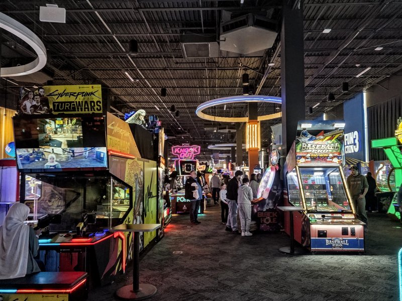 Dave & Buster's Livonia photo 6