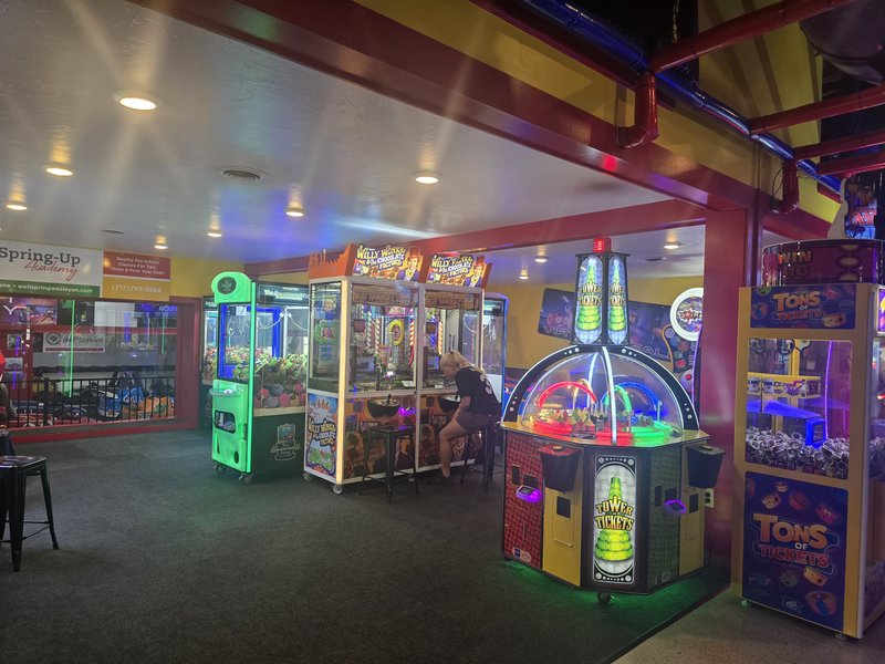 Hickory Falls Family Entertainment Center photo 6