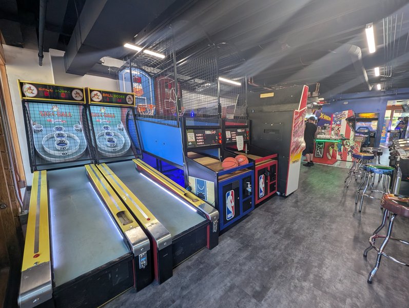 Retroactive Arcade photo 4