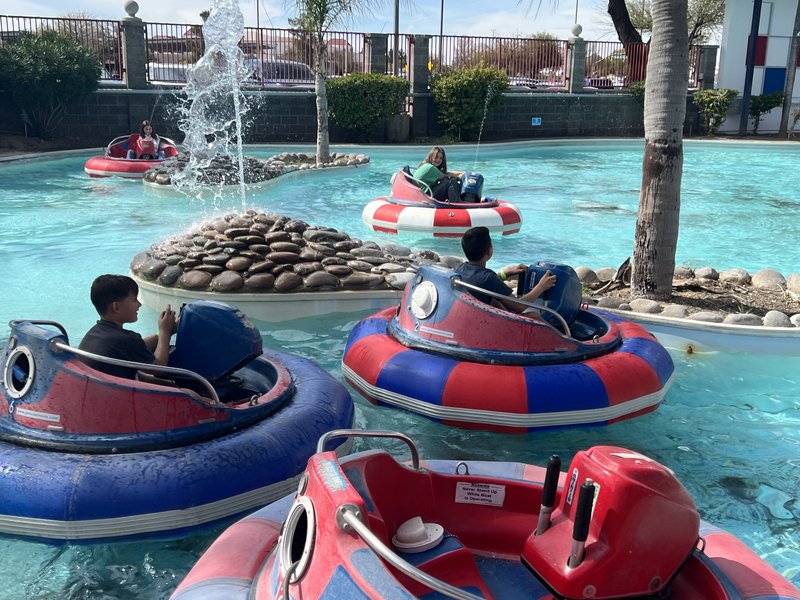 Funtasticks Family Fun Park photo 3