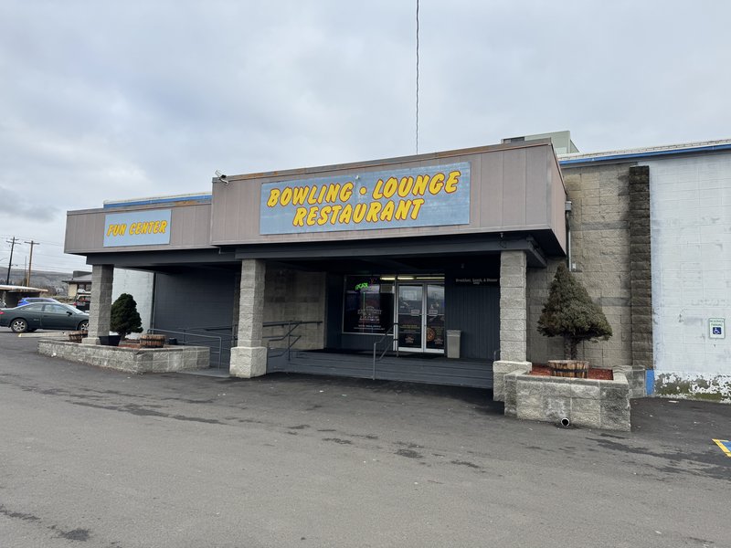 Eastmont Lanes photo 5