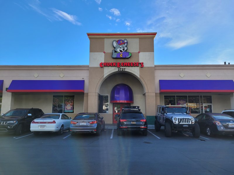 Chuck E. Cheese photo 4