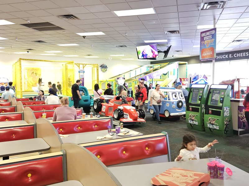 Chuck E. Cheese photo 5