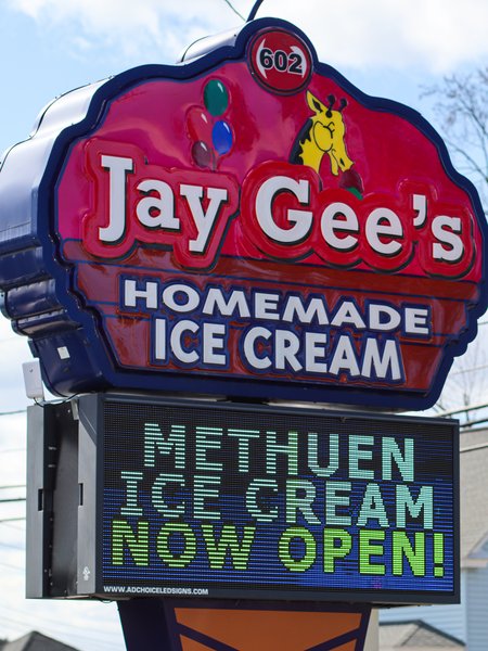 Jay Gee's Ice Cream and Fun Center photo 5