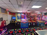Country Club Lanes