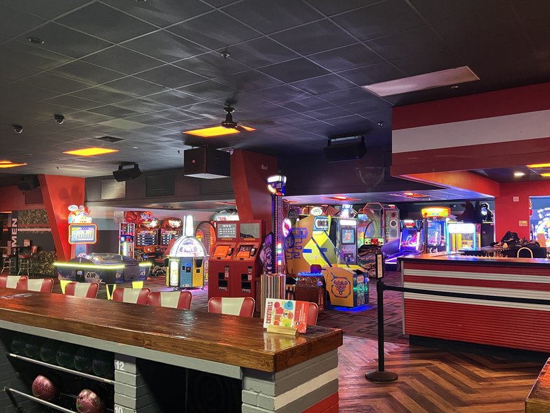 Bowlero Columbus photo 5