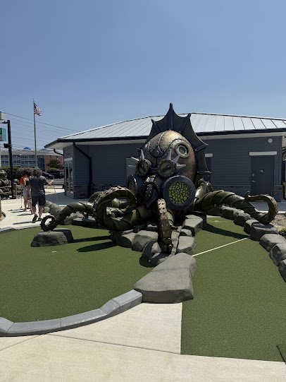 Island Golf 129th St photo 5