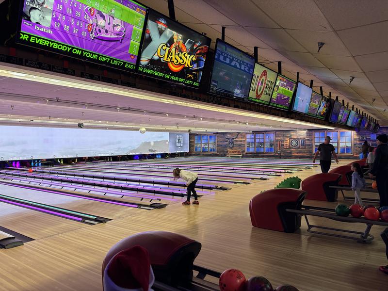Big Bear Bowling Barn photo 6