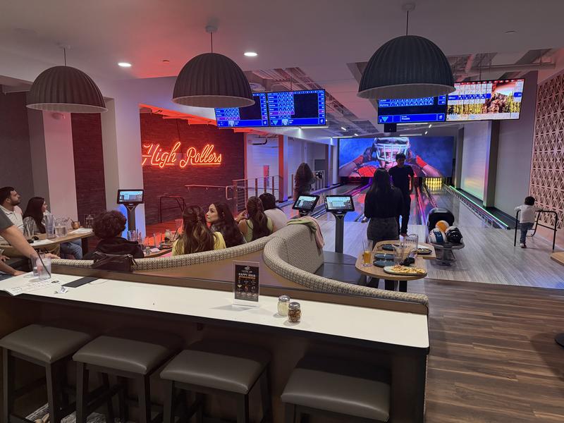 Level Up Bowl & Bistro photo 3