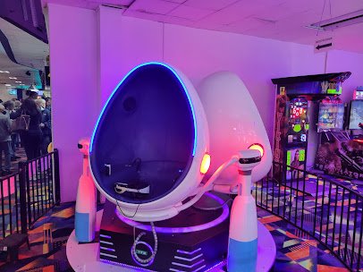 Bowlero Lanes Fun Center photo 4