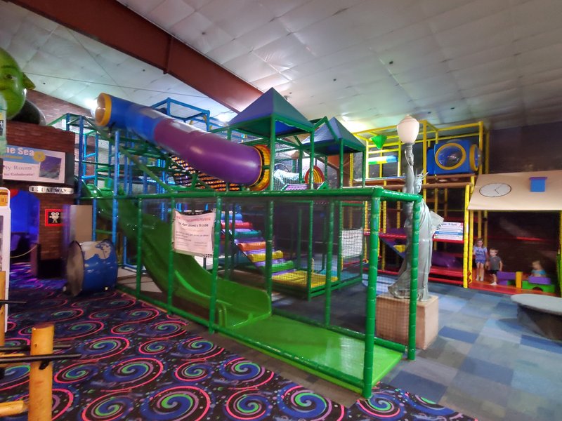 High Roller Skating Center of Eau Claire photo 4