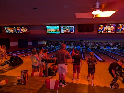 Bowlero Worcester photo 5
