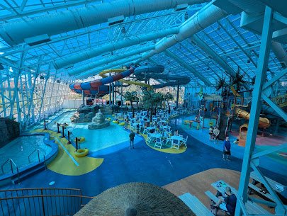 La Quinta Inn and Suites by Wyndham at WaTiki Waterpark photo 4