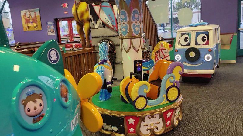 Chuck E. Cheese photo 2